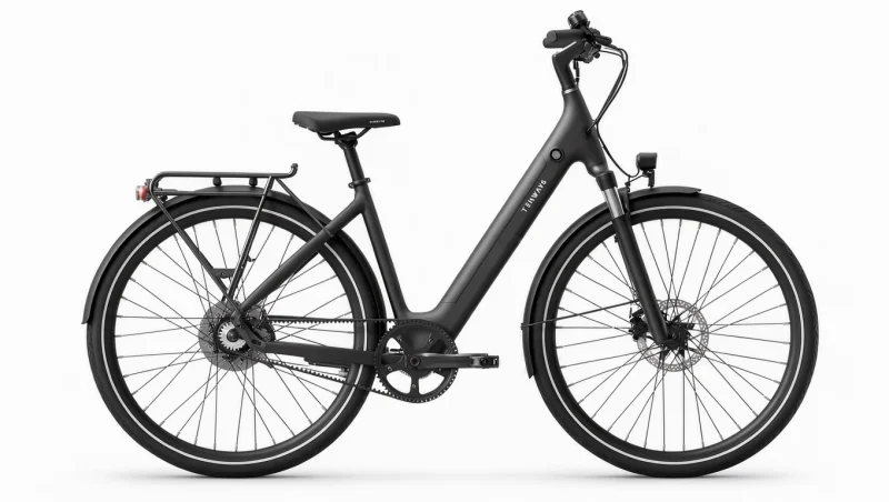 Vrijstaande zwarte Tenways CGO800S elektrische stadsfiets met lage instap