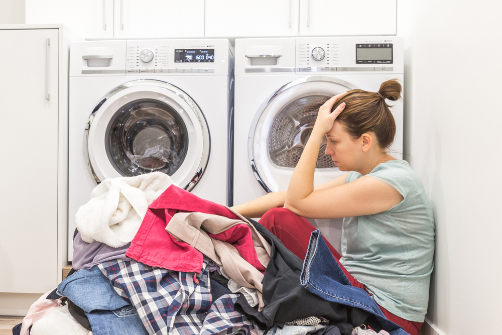 Dryer does not dry properly clothes and woman 1