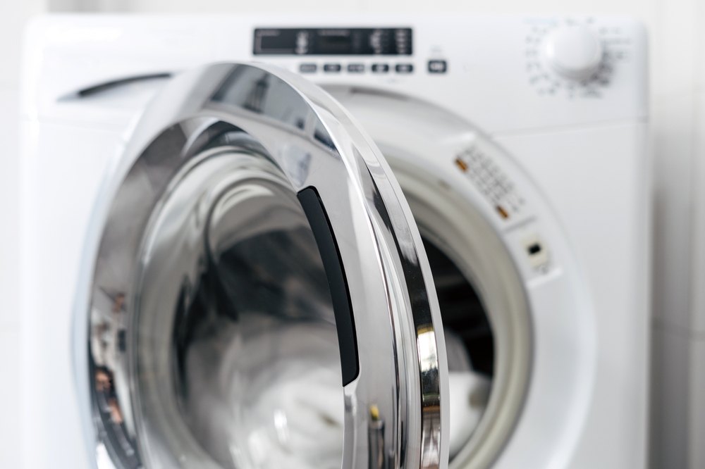 Washing machine stinks open door in the washing machine