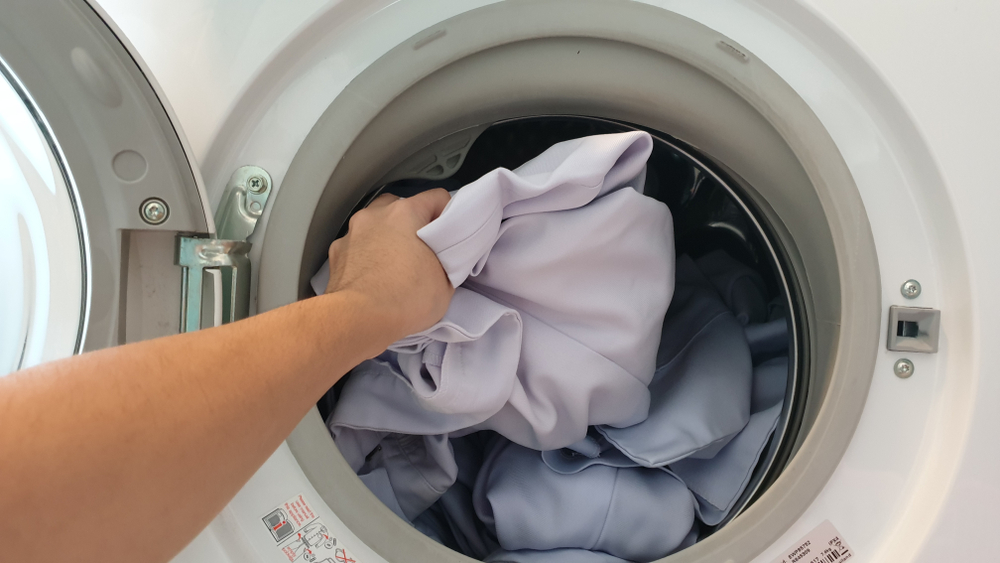 What clothes should be put in a heat pump dryer clothes in the drum